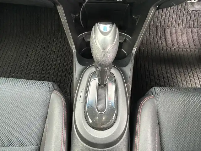 ホンダ ＣＲ－Ｚ α マスターレーベル 茨城県 2012(平24)年 7.3万km プレミアムホワイトパール 純正ナビ/【フルセグTV/CD/DVD/HDD/Bluetooth】/バックカメラ/クルーズコントロール/パドルシフト/ECON/横滑り防止装置/ハーフレザーシート/純正17インチAW/オートライト/フォグランプ/ETC/スマートキー/純正フロアマット/保証書/取扱説明書