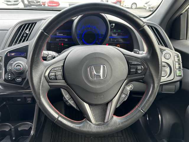 ホンダ ＣＲ－Ｚ α マスターレーベル 茨城県 2012(平24)年 7.3万km プレミアムホワイトパール (株)IDOMが運営する【じしゃロン水戸店】の自社ローン専用車両になりますこちらは現金またはオートローンご利用時の価格です。自社ローンご希望の方は別途その旨お申付け下さい/純正ナビ/【フルセグTV/CD/DVD/HDD/Bluetooth】/バックカメラ/クルーズコントロール/パドルシフト/ECON/横滑り防止装置/ハーフレザーシート/純正17インチAW/オートライト/フォグランプ/ETC/スマートキー/純正フロアマット/保証書/取扱説明書