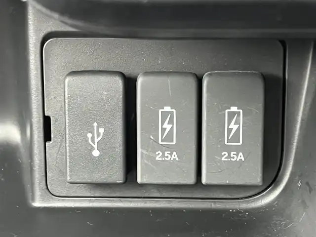 ホンダ Ｎ ＢＯＸ カスタム G L ホンダセンシング 奈良県 2018(平30)年 4.4万km プレミアムホワイトパールⅡ 純正7インチナビ（VXM-184VFi）/（フルセグ/BT/CD/DVD）/レーダークルーズコントロール/バックカメラ/後方コーナーセンサー/衝突軽減システム/レーンキープアシスト/片側パワースライドドア/後席サンシェード/LEDヘッドライト/オートライト/ETC/前方ドライブレコーダー/純正14インチAW/スペアキーX1