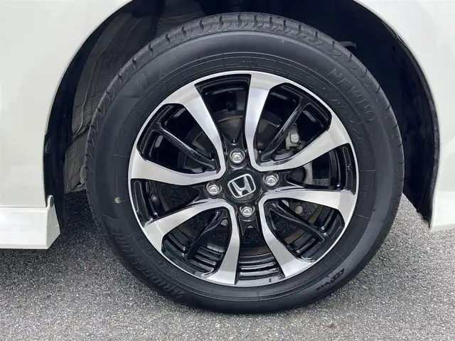 ホンダ Ｎ ＢＯＸ カスタム G L ホンダセンシング 奈良県 2018(平30)年 4.4万km プレミアムホワイトパールⅡ 純正7インチナビ（VXM-184VFi）/（フルセグ/BT/CD/DVD）/レーダークルーズコントロール/バックカメラ/後方コーナーセンサー/衝突軽減システム/レーンキープアシスト/片側パワースライドドア/後席サンシェード/LEDヘッドライト/オートライト/ETC/前方ドライブレコーダー/純正14インチAW/スペアキーX1