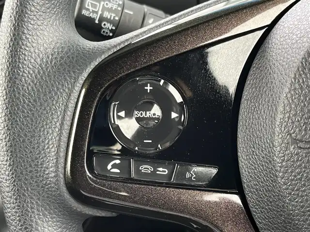 ホンダ Ｎ ＢＯＸ カスタム G L ホンダセンシング 奈良県 2018(平30)年 4.4万km プレミアムホワイトパールⅡ 純正7インチナビ（VXM-184VFi）/（フルセグ/BT/CD/DVD）/レーダークルーズコントロール/バックカメラ/後方コーナーセンサー/衝突軽減システム/レーンキープアシスト/片側パワースライドドア/後席サンシェード/LEDヘッドライト/オートライト/ETC/前方ドライブレコーダー/純正14インチAW/スペアキーX1