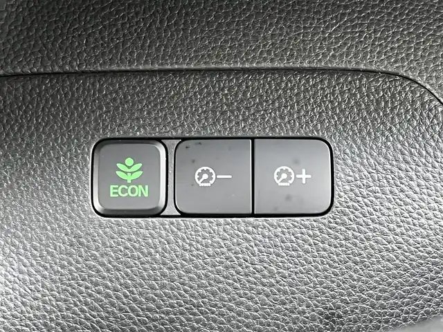 ホンダ Ｎ ＢＯＸ カスタム G L ホンダセンシング 奈良県 2018(平30)年 4.4万km プレミアムホワイトパールⅡ 純正7インチナビ（VXM-184VFi）/（フルセグ/BT/CD/DVD）/レーダークルーズコントロール/バックカメラ/後方コーナーセンサー/衝突軽減システム/レーンキープアシスト/片側パワースライドドア/後席サンシェード/LEDヘッドライト/オートライト/ETC/前方ドライブレコーダー/純正14インチAW/スペアキーX1