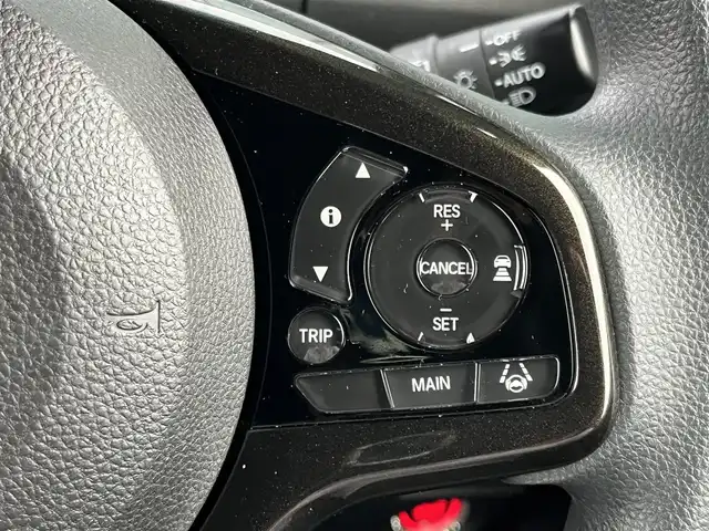 ホンダ Ｎ ＢＯＸ カスタム G L ホンダセンシング 奈良県 2018(平30)年 4.4万km プレミアムホワイトパールⅡ 純正7インチナビ（VXM-184VFi）/（フルセグ/BT/CD/DVD）/レーダークルーズコントロール/バックカメラ/後方コーナーセンサー/衝突軽減システム/レーンキープアシスト/片側パワースライドドア/後席サンシェード/LEDヘッドライト/オートライト/ETC/前方ドライブレコーダー/純正14インチAW/スペアキーX1