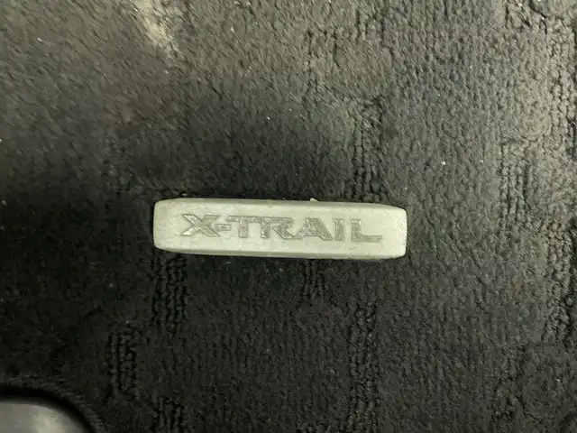 日産 エクストレイル 20Xtt エマージェンシーブレーキ 群馬県 2017(平29)年 8.8万km ダイヤモンドブラック 純正7インチナビ/・フルセグTV/AM/FM/CD/DVD/AUX/SD/=========/純正７インチナビ　４ＷＤ　全周囲カメラ　パワーバックドア　クルーズコントロール　ＢＳＭ　レーンキープアシスト　前後ドラレコ　ＥＴＣ　前席シートヒーター　ダウンヒルアシスト　コーナーセンサー　禁煙車