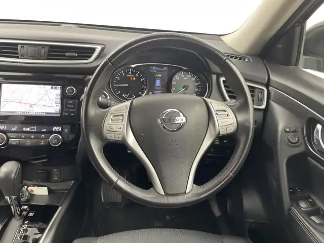 日産 エクストレイル 20Xtt エマージェンシーブレーキ 群馬県 2017(平29)年 8.8万km ダイヤモンドブラック 純正7インチナビ/・フルセグTV/AM/FM/CD/DVD/AUX/SD/=========/純正７インチナビ　４ＷＤ　全周囲カメラ　パワーバックドア　クルーズコントロール　ＢＳＭ　レーンキープアシスト　前後ドラレコ　ＥＴＣ　前席シートヒーター　ダウンヒルアシスト　コーナーセンサー　禁煙車