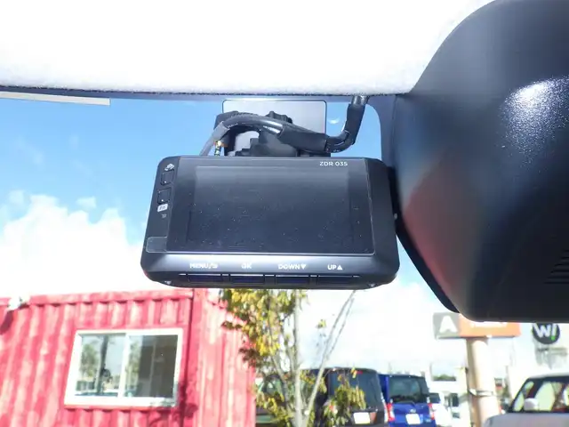 ダイハツ タント ファンクロスターボ 千葉県 2023(令5)年 5万km フォレストカーキメタリック 165/55R15/スマートアシストIII/エコアイドル/両側パワースライドドア/前席シートヒーター/社外メモリーナビ/地デジTV/【DVD/CD再生機能　Bluetooth接続】/バックカメラ/ドライブレコーダー（前後撮影）【ZDR-035】/ステアリングスイッチ/ETC/LEDヘッドライト/コーナーセンサー/純正15インチアルミホイル/サイド/カーテンエアバッグ/キーフリーシステム