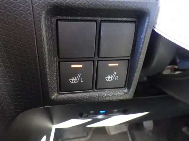 ダイハツ タント ファンクロスターボ 千葉県 2023(令5)年 5万km フォレストカーキメタリック 165/55R15/スマートアシストIII/エコアイドル/両側パワースライドドア/前席シートヒーター/社外メモリーナビ/地デジTV/【DVD/CD再生機能　Bluetooth接続】/バックカメラ/ドライブレコーダー（前後撮影）【ZDR-035】/ステアリングスイッチ/ETC/LEDヘッドライト/コーナーセンサー/純正15インチアルミホイル/サイド/カーテンエアバッグ/キーフリーシステム