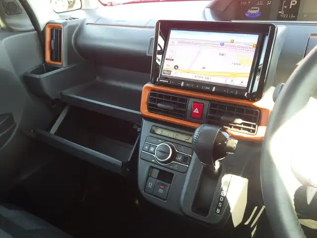 ダイハツ タント ファンクロスターボ 千葉県 2023(令5)年 5万km フォレストカーキメタリック 165/55R15/スマートアシストIII/エコアイドル/両側パワースライドドア/前席シートヒーター/社外メモリーナビ/地デジTV/【DVD/CD再生機能　Bluetooth接続】/バックカメラ/ドライブレコーダー（前後撮影）【ZDR-035】/ステアリングスイッチ/ETC/LEDヘッドライト/コーナーセンサー/純正15インチアルミホイル/サイド/カーテンエアバッグ/キーフリーシステム