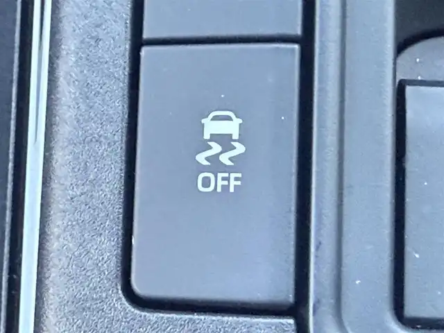 トヨタ プリウス X 千葉県 2023(令5)年 2.5万km スーパーホワイトⅡ 純正8インチディスプレイオーディオ/フルセグ/ETC2.0/バックカメラ/革調シートカバー/前後ドラレコ/HDMI/USB/レーダークルーズコントロール/ブラインドスポットモニター/レーンキープ/クリアランスソナー/プリクラッシュセーフティ