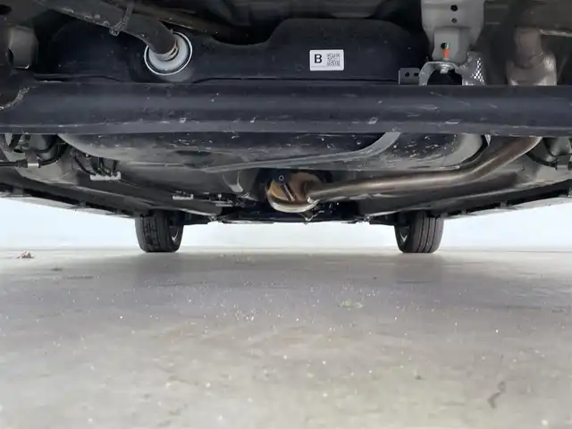 スズキ スペーシア カスタム HYBRID XS 大分県 2024(令6)年 0.7万km ブルーイッシュブラックパール3 純正メモリナビ/スズキセーフティーサポート/ヘッドアップディスプレイ/ステアリングヒーター/両側パワースライドドア/シートヒーター（前席）/USB入力端子/コーナーセンサー/純正アルミホイル15インチ/革巻ステアリング/革巻シフトノブ/プッシュスタート/スマートキー