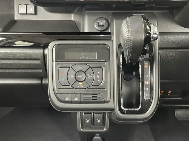 スズキ スペーシア カスタム HYBRID XS 大分県 2024(令6)年 0.7万km ブルーイッシュブラックパール3 純正メモリナビ/スズキセーフティーサポート/ヘッドアップディスプレイ/ステアリングヒーター/両側パワースライドドア/シートヒーター（前席）/USB入力端子/コーナーセンサー/純正アルミホイル15インチ/革巻ステアリング/革巻シフトノブ/プッシュスタート/スマートキー