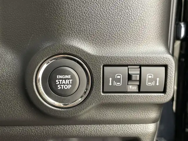 スズキ スペーシア カスタム HYBRID XS 大分県 2024(令6)年 0.7万km ブルーイッシュブラックパール3 純正メモリナビ/スズキセーフティーサポート/ヘッドアップディスプレイ/ステアリングヒーター/両側パワースライドドア/シートヒーター（前席）/USB入力端子/コーナーセンサー/純正アルミホイル15インチ/革巻ステアリング/革巻シフトノブ/プッシュスタート/スマートキー