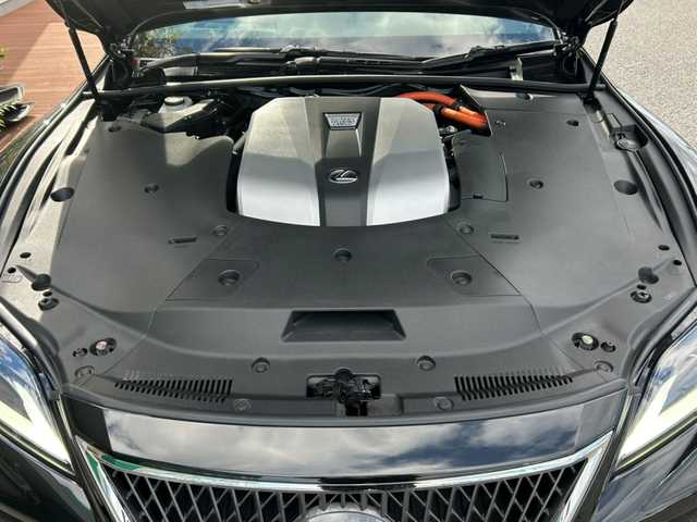 レクサス ＬＳ 500h バージョンL 茨城県 2021(令3)年 4.4万km グラファイトブラックガラスフレーク 純正ナビ/-(SD/TV/BT/AM/FM)/本革シート/衝突軽減システム/禁煙車/全方位カメラ/前後クリアランスソナー/ETC2.0/４WD/LEDヘッドライト/レーダークルーズコントロール/全席パワーシート/パドルシフト/プッシュスタート/前席シートヒーター・エアシート/ドライブレコーダー/純正19インチアルミホイール/純正19インチアルミホイールサマータイヤ積載/ブラインドスポットモニター/オートブレーキホールド/電動パーキングブレーキ/電動格納ミラー/アイドリングストップ