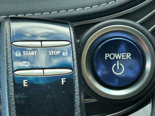 レクサス ＬＳ 500h バージョンL 茨城県 2021(令3)年 4.4万km グラファイトブラックガラスフレーク 純正ナビ/-(SD/TV/BT/AM/FM)/本革シート/衝突軽減システム/禁煙車/全方位カメラ/前後クリアランスソナー/ETC2.0/４WD/LEDヘッドライト/レーダークルーズコントロール/全席パワーシート/パドルシフト/プッシュスタート/前席シートヒーター・エアシート/ドライブレコーダー/純正19インチアルミホイール/純正19インチアルミホイールサマータイヤ積載/ブラインドスポットモニター/オートブレーキホールド/電動パーキングブレーキ/電動格納ミラー/アイドリングストップ