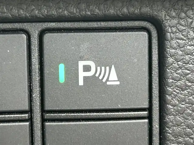 ホンダ ヴェゼル ハイブリッド e:HEV Z 岡山県 2021(令3)年 8.3万km クリスタルブラックパール 純正9インチナビ/（AM/FM/CarPlay/TV/BT）/バックカメラ/ハーフレザーシート/D/N席シートヒーター/ホンダセンシング/・衝突軽減ブレーキ/・アダプティブクルーズコントロール/・クリアランスソナー/・パーキングサポートブレーキ/・標識認識システム/・ヒルディセントコントロール/ビルトインETC2.0/ワイヤレス充電/純正18インチアルミホイール/パワーバックドア/LEDヘッドライト/スマートキー