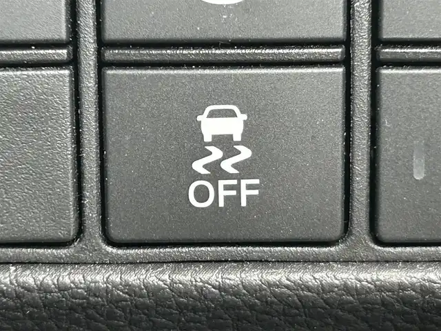 ホンダ ヴェゼル ハイブリッド e:HEV Z 岡山県 2021(令3)年 8.3万km クリスタルブラックパール 純正9インチナビ/（AM/FM/CarPlay/TV/BT）/バックカメラ/ハーフレザーシート/D/N席シートヒーター/ホンダセンシング/・衝突軽減ブレーキ/・アダプティブクルーズコントロール/・クリアランスソナー/・パーキングサポートブレーキ/・標識認識システム/・ヒルディセントコントロール/ビルトインETC2.0/ワイヤレス充電/純正18インチアルミホイール/パワーバックドア/LEDヘッドライト/スマートキー