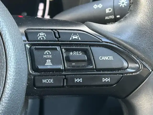 トヨタ シエンタ Z 茨城県 2023(令5)年 2.1万km スカーレットメタリック ワンオーナー/純正ディスプレイオーディオ/　(AM/FM/USB/Bluetooth)/全方位カメラ/純正前後ドライブレコーダー/追従型クルーズコントロール/トヨタセーフティセンス/両側パワースライドドア/ビルトインETC2.0/LEDヘッドライト/クリアランスソナー/レーンキープアシスト/オートライト/パワーステアリング/W+サイドエアバック/純正フロアマット