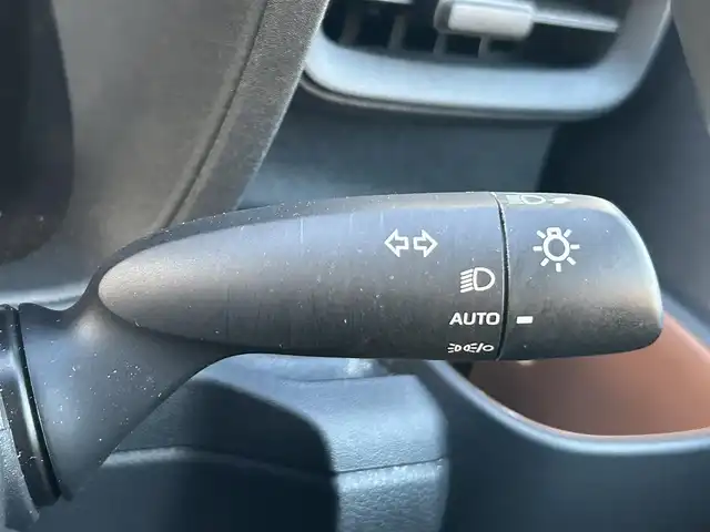 トヨタ シエンタ Z 茨城県 2023(令5)年 2.1万km スカーレットメタリック ワンオーナー/純正ディスプレイオーディオ/　(AM/FM/USB/Bluetooth)/全方位カメラ/純正前後ドライブレコーダー/追従型クルーズコントロール/トヨタセーフティセンス/両側パワースライドドア/ビルトインETC2.0/LEDヘッドライト/クリアランスソナー/レーンキープアシスト/オートライト/パワーステアリング/W+サイドエアバック/純正フロアマット