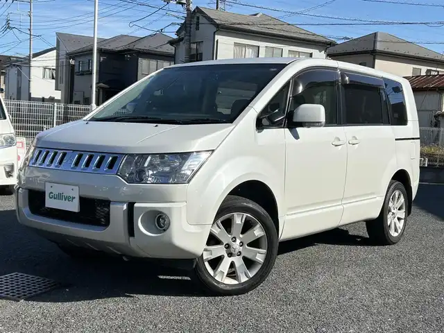 三菱 デリカＤ：５ D－Power package 埼玉県 2014(平26)年 10.2万km ウォームホワイトパール ・パートタイム４WD　/・7人乗り　/・ディーラー点検記録H27:28:29:30:R2:R6年有り　/・純正ナビフルセグTV　BT　DVD　/・バックカメラ　/・ETC　/・前後ドライブレコーダー　/・クルーズコントロール　/・パドルシフト/・前席シートヒーター/・オートライト/・HIDヘットライト/・純正18インチアルミ/・保証書/・取説