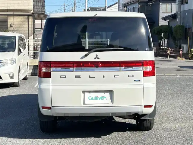 三菱 デリカＤ：５ D－Power package 埼玉県 2014(平26)年 10.2万km ウォームホワイトパール ・パートタイム４WD　/・7人乗り　/・ディーラー点検記録H27:28:29:30:R2:R6年有り　/・純正ナビフルセグTV　BT　DVD　/・バックカメラ　/・ETC　/・前後ドライブレコーダー　/・クルーズコントロール　/・パドルシフト/・前席シートヒーター/・オートライト/・HIDヘットライト/・純正18インチアルミ/・保証書/・取説