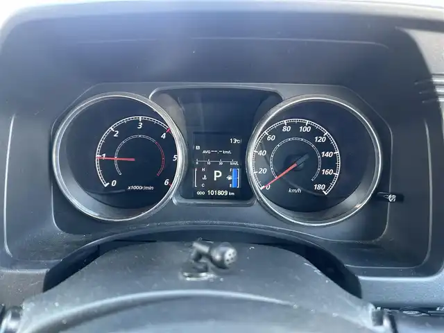 三菱 デリカＤ：５ D－Power package 埼玉県 2014(平26)年 10.2万km ウォームホワイトパール ・パートタイム４WD　/・7人乗り　/・ディーラー点検記録H27:28:29:30:R2:R6年有り　/・純正ナビフルセグTV　BT　DVD　/・バックカメラ　/・ETC　/・前後ドライブレコーダー　/・クルーズコントロール　/・パドルシフト/・前席シートヒーター/・オートライト/・HIDヘットライト/・純正18インチアルミ/・保証書/・取説