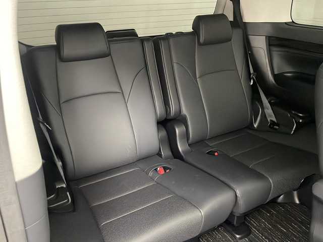 トヨタ アルファード S Cパッケージ 大阪府 2022(令4)年 4.9万km ブラック 純正9incディスプレイオーディオナビ/【フルセグTV/Bluetooth/CD/DVD/FM/AM】/純正12inc後席モニター/ツインムーンルーフ/3眼LEDヘッドライト/シーケンシャルウィンカー/パワーバックドア/両側パワースライドドア/BSM/デジタルインナーミラー/バックカメラ/スペアタイヤ/ステアリングヒーター/黒革シート/パワーシート/D/N席シートヒーター/D/N席シートベンチレーション/シートメモリー/後席オットマン/トヨタセーフティセンス/・プリクラッシュセーフティー/・パーキングサポートブレーキ/・オートマチックハイビーム/・リアトラフィックモニター/・アダクティブクルーズコントロール/・レーンキープアシスト/・ロードサインアシスト/前後クリアランスソナー/純正18インチAW/スマートキー/ビルトインETC