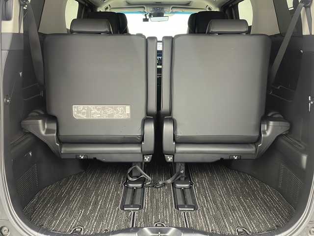 トヨタ アルファード S Cパッケージ 大阪府 2022(令4)年 4.9万km ブラック 純正9incディスプレイオーディオナビ/【フルセグTV/Bluetooth/CD/DVD/FM/AM】/純正12inc後席モニター/ツインムーンルーフ/3眼LEDヘッドライト/シーケンシャルウィンカー/パワーバックドア/両側パワースライドドア/BSM/デジタルインナーミラー/バックカメラ/スペアタイヤ/ステアリングヒーター/黒革シート/パワーシート/D/N席シートヒーター/D/N席シートベンチレーション/シートメモリー/後席オットマン/トヨタセーフティセンス/・プリクラッシュセーフティー/・パーキングサポートブレーキ/・オートマチックハイビーム/・リアトラフィックモニター/・アダクティブクルーズコントロール/・レーンキープアシスト/・ロードサインアシスト/前後クリアランスソナー/純正18インチAW/スマートキー/ビルトインETC