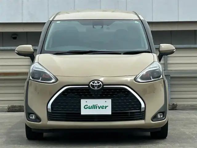 トヨタ シエンタ ファンベースG 静岡県 2018(平30)年 4万km ベージュ トヨタセーフティセンス/純正SDナビ/・フルセグ/CD/DVD/Bluetooth/USB/全周囲カメラ/前方ドライブレコーダー/ビルトインETC/両側パワースライドドア/革巻きステアリング/・ステアリングスイッチ/オートライト/スマートキー/・プッシュスタート/LEDヘッドライト/・フォグランプ/電動格納ミラー/ウインカーミラー/純正フロアマット/純正ドアバイザー