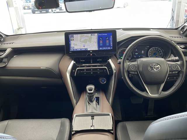 トヨタ ハリアー ハイブリッド Z レザーパッケージ 愛知県 2020(令2)年 4万km ホワイトパールクリスタルシャイン 衝突軽減システム/プレミアムサウンドBOSE/純正12.3型ディズプレイオーディオ　ナビあり/全方位カメラ/レーダークルーズコントロール/シートヒーター/エアシート/Bluetooth/バックカメラ/電動リアゲート/パワーシート/ヘッドアップディスプレイ/コーナーセンサー/純正アルミホイール/ETC2.0/ブラインドスポットモニター/LEDヘッドライト/ステアリングヒーター/オートマチックハイビーム/ステアリングスイッチ/スマートキー/プッシュスタート