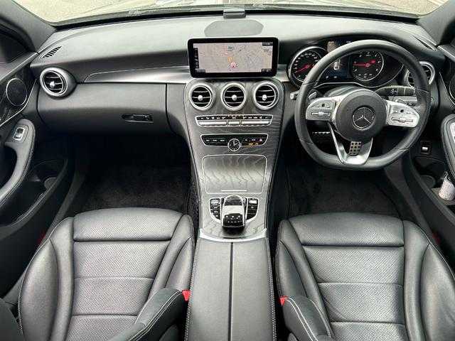 メルセデス・ベンツ Ｃ２２０ｄ アバンギャルド　AMGライン 埼玉県 2018(平30)年 5.6万km オブシディアンブラック 黒革シート　/レーダーセーフティＰＫＧ　/シートヒーター　/パワーシート　/純正ナビ　/バックカメラ　/地デジ　/ブラインドスポットモニター　/ＡＣＣ　/ＥＴＣ　/キーレスゴー　/ＡｐｐｌｅＣａｒＰｌａｙ対応