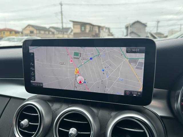メルセデス・ベンツ Ｃ２２０ｄ アバンギャルド　AMGライン 埼玉県 2018(平30)年 5.6万km オブシディアンブラック 黒革シート　/レーダーセーフティＰＫＧ　/シートヒーター　/パワーシート　/純正ナビ　/バックカメラ　/地デジ　/ブラインドスポットモニター　/ＡＣＣ　/ＥＴＣ　/キーレスゴー　/ＡｐｐｌｅＣａｒＰｌａｙ対応