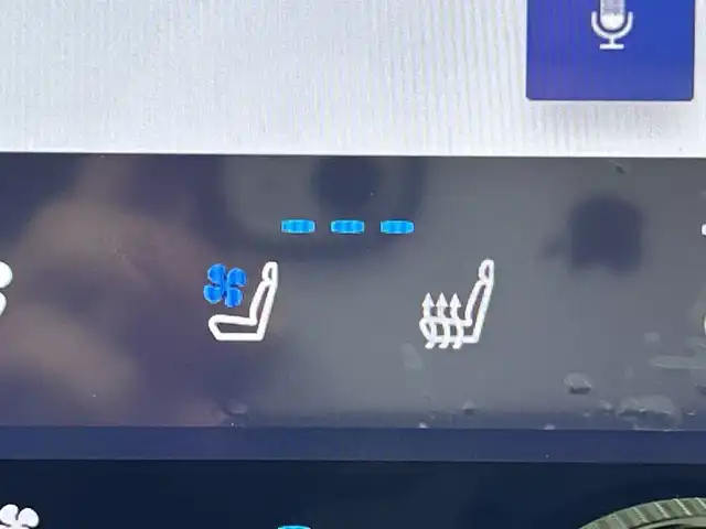 レクサス ＮＸ 350h バージョンL 三重県 2023(令5)年 2万km グラファイトブラックガラスフレーク 禁煙車/純正ナビ/CD/DVD/BT/AppleCarPlay/AndroidAuto//フルセグTV/全方位カメラ/レーダークルーズコントロール/ブラインドスポットモニター/パワーバックドア/クリアランスソナー/３眼LEDヘッドライト/レザーシート/シートヒーター/ベンチレーション/ブレーキホールドシステム/ビルトインETC2.0/パドルシフト/ドライブレコーダー（前後）