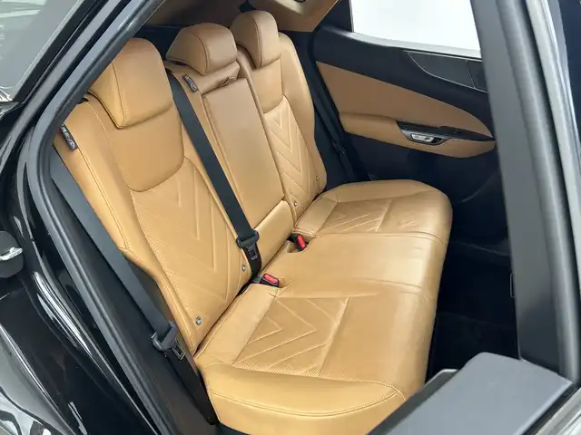 レクサス ＮＸ 350h バージョンL 三重県 2023(令5)年 2万km グラファイトブラックガラスフレーク 禁煙車/純正ナビ/CD/DVD/BT/AppleCarPlay/AndroidAuto//フルセグTV/全方位カメラ/レーダークルーズコントロール/ブラインドスポットモニター/パワーバックドア/クリアランスソナー/３眼LEDヘッドライト/レザーシート/シートヒーター/ベンチレーション/ブレーキホールドシステム/ビルトインETC2.0/パドルシフト/ドライブレコーダー（前後）