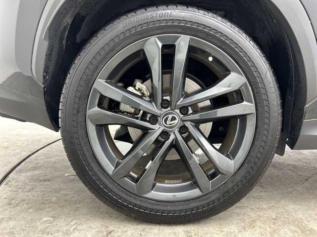 レクサス ＮＸ 350h バージョンL 三重県 2023(令5)年 2万km グラファイトブラックガラスフレーク 禁煙車/純正ナビ/CD/DVD/BT/AppleCarPlay/AndroidAuto//フルセグTV/全方位カメラ/レーダークルーズコントロール/ブラインドスポットモニター/パワーバックドア/クリアランスソナー/３眼LEDヘッドライト/レザーシート/シートヒーター/ベンチレーション/ブレーキホールドシステム/ビルトインETC2.0/パドルシフト/ドライブレコーダー（前後）