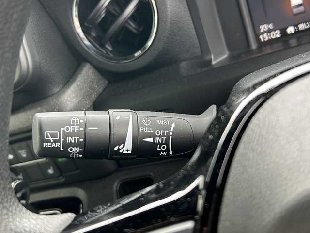 ホンダ Ｎ ＢＯＸ カスタム 山口県 2024(令6)年 0.3万km プラチナホワイトパール 8インチ純正メモリナビ【VXM-245ZFEi】/フルセグテレビ/Bluetooth/バックカメラ/ETC/Honda SENSING/・衝突軽減ブレーキ/・先行者発進お知らせ機能/・路外逸脱抑制機能/・追従有クルーズコントロール/・車線維持支援システム/・オートハイビーム/・誤発信抑制機能/電動パーキング/ブレーキホールド/ダイレクトプロジェクション式フルLEDライト/運転席・助手席シートヒーター/片側パワースライドドア/アクセサリーソケット/ドリンクホルダー付サイドポケット/純正フロアマット/14インチ純正アルミホイール