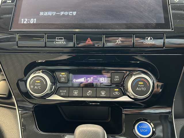 日産 セレナ e－パワー ハイウェイスター V 岐阜県 2022(令4)年 3.9万km ブリリアントホワイトパール ワンオーナー/純正１０インチナビ /全周囲モニター/フリップダウンモニター/インテリジェントルームミラー/プロパイロット/両側パワースライドドア/リアオートエアコン/３列目ヒーターダクト/純正ドライブレコーダー/ETC/LEDヘッドライト/保証書/取扱説明書/ナビ取説