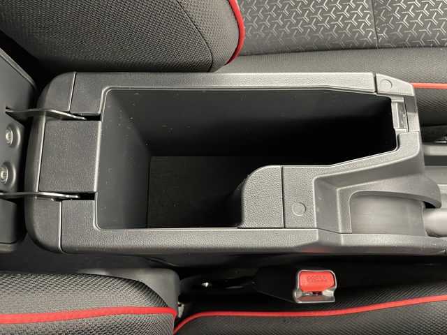 トヨタ ライズ Z 道央・札幌 2021(令3)年 1.4万km シャイニングホワイトパール ・４WD/寒冷地仕様/・Toyota Safety Sense/・プリクラッシュブレーキ、/・レーン departure alert/・レーダークルーズコントロール/・オーディオレス/・シートヒーター運転席/助手席/・オートライト/オートマチックハイビーム/・LEDヘッドライト/・スマートキー/スペアキー１本/・横滑り防止装置/盗難防止装置/・ABS/・アイドリングストップ