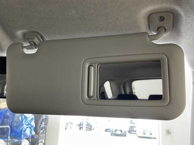 トヨタ ライズ Z 道央・札幌 2021(令3)年 1.4万km シャイニングホワイトパール ・４WD/寒冷地仕様/・Toyota Safety Sense/・プリクラッシュブレーキ、/・レーン departure alert/・レーダークルーズコントロール/・オーディオレス/・シートヒーター運転席/助手席/・オートライト/オートマチックハイビーム/・LEDヘッドライト/・スマートキー/スペアキー１本/・横滑り防止装置/盗難防止装置/・ABS/・アイドリングストップ