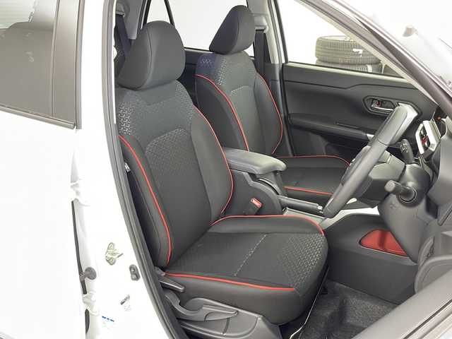 トヨタ ライズ Z 道央・札幌 2021(令3)年 1.4万km シャイニングホワイトパール ・４WD/寒冷地仕様/・Toyota Safety Sense/・プリクラッシュブレーキ、/・レーン departure alert/・レーダークルーズコントロール/・オーディオレス/・シートヒーター運転席/助手席/・オートライト/オートマチックハイビーム/・LEDヘッドライト/・スマートキー/スペアキー１本/・横滑り防止装置/盗難防止装置/・ABS/・アイドリングストップ