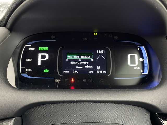 トヨタ アクア G 道央・札幌 2024(令6)年 1.5万km プラチナホワイトパールマイカ ・４WD/寒冷地仕様/・トヨタセーフティセンス/・プリクラッシュセーフティ/・レーダークルーズコントロール/・純正ディスプレイオーディオ/・Bluetooth/USB/・AndroidAuto/AppleCarPlay/・バックカメラ/・LEDヘッドライト/オートライト/・オートマチックハイビーム/・スマートキー/プッシュスタート/・革巻きステアリング/・レーンキープアシスト/・盗難防止装置/横滑り防止装置/・AC100V/・ETC