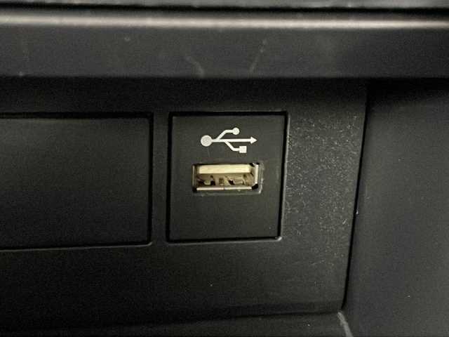 トヨタ アクア G 道央・札幌 2024(令6)年 1.5万km プラチナホワイトパールマイカ ・４WD/寒冷地仕様/・トヨタセーフティセンス/・プリクラッシュセーフティ/・レーダークルーズコントロール/・純正ディスプレイオーディオ/・Bluetooth/USB/・AndroidAuto/AppleCarPlay/・バックカメラ/・LEDヘッドライト/オートライト/・オートマチックハイビーム/・スマートキー/プッシュスタート/・革巻きステアリング/・レーンキープアシスト/・盗難防止装置/横滑り防止装置/・AC100V/・ETC