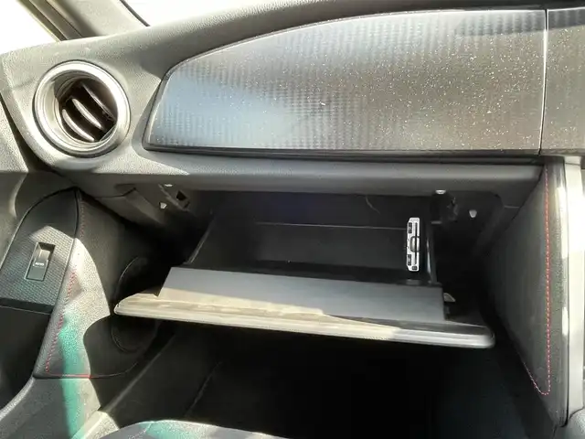 トヨタ ８６ GT 大阪府 2013(平25)年 12.7万km クリスタルブラックシリカ ＊機関系不良のためAA出品予定/・社外ナビ（AM/FM/CD/DVD/SD/BT)/・フルセグテレビ/・バックカメラ/・ETC/・パドルシフト/・プッシュスタート/・フォグランプ/・バイザー/・純正マット