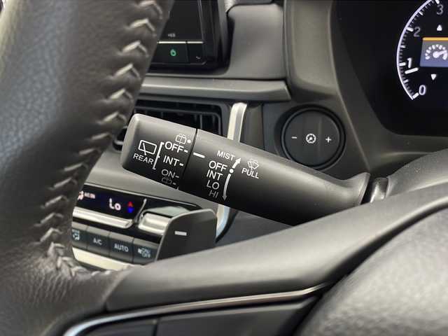 ホンダ ＷＲ－Ｖ Z+ 栃木県 2024(令6)年 0.1万km 赤 禁煙車/Gathersナビ/　フルセグTV/BT/USB/ホンダセンシング/・衝突軽減ブレーキ（CMBS）/・先行車発進お知らせ機能/・歩行者事故低減ステアリング/・路外逸脱抑制機能/・標識認識機能/・車線維持支援システム（LKAS）/・誤発進抑制機能/・アダプティブクルーズコントロール（ACC）/・オートハイビーム/LEDヘッドライト/前後コーナーセンサー/バックカメラ/ビルトインETC/純正フロアマット
