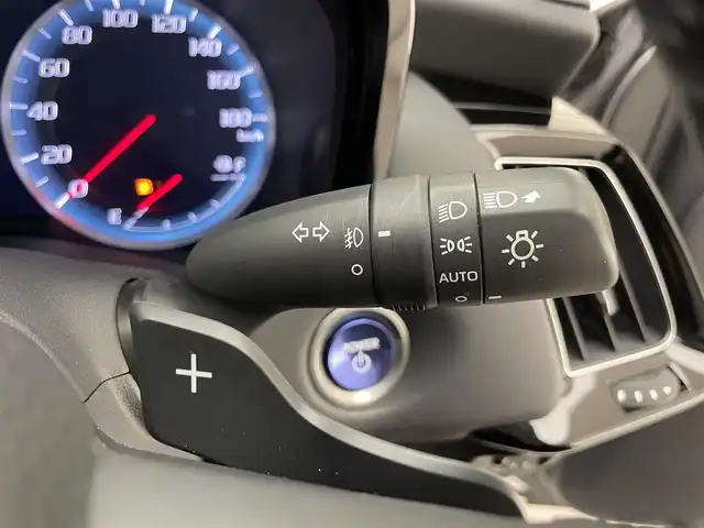 トヨタ クラウン ハイブリッド RS アドバンス 兵庫県 2018(平30)年 3.8万km シルバーM 純正HDDナビ(CD/DVD/Bluetooth/フルセグ)/バックカメラ/追従型クルーズコントロール/レザーシート/パワーシート/シートヒーター/エアシート/ステアリングヒーター/ブラインドスポットモニター/ヘッドアップディスプレイ/レーンキープアシスト/オートライト/オートマチックハイビーム/LEDヘッドライト/前後ドライブレコーダー/純正18インチアルミホイール/純正フロアマット/前後コーナーセンサー/ビルトインETC