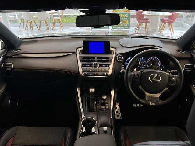 レクサス ＮＸ 300h Fスポーツ 岐阜県 2015(平27)年 4.3万km スターライトブラックガラスフレーク 純正ナビ/Bluetooth/フルセグTV/バックカメラ/サイドカメラ/ヘッドアップディスプレイ/レーンディバーチャーアラート/シートヒーター/ステアリングヒーター/パワーシート/シートメモリー/ベンチレーション/パワーバックドア/クルーズコントロール/パドルシフト/電子パーキングブレーキ/オートホールド/オートマチックハイビーム/ETC