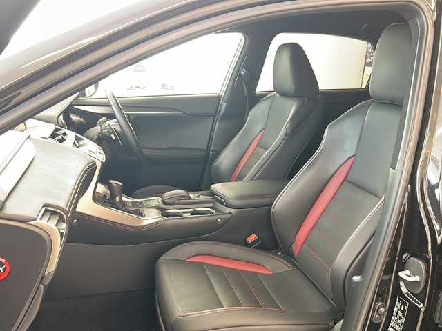 レクサス ＮＸ 300h Fスポーツ 岐阜県 2015(平27)年 4.3万km スターライトブラックガラスフレーク 純正ナビ/Bluetooth/フルセグTV/バックカメラ/サイドカメラ/ヘッドアップディスプレイ/レーンディバーチャーアラート/シートヒーター/ステアリングヒーター/パワーシート/シートメモリー/ベンチレーション/パワーバックドア/クルーズコントロール/パドルシフト/電子パーキングブレーキ/オートホールド/オートマチックハイビーム/ETC