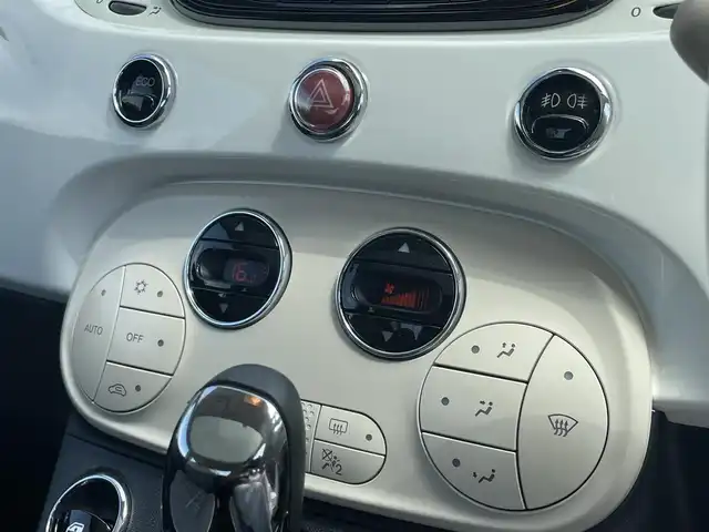 フィアット ５００ ツインエア ラウンジ 静岡県 2018(平30)年 3.9万km ボサノバホワイト ガラスルーフ /ディスプレイオーディオBluetooth/HIDヘッドライト/１５インチアルミホイール/キーレス/ETC/社外AWスタッドレスあり