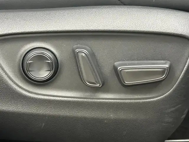 トヨタ ＲＡＶ４ アドベンチャー オフロードPKG 岡山県 2020(令2)年 3.6万km アティチュードブラックマイカ 純正９型ナビ/バックカメラ/トヨタセーフティセンス/レザーシート/シートヒーター/デジタルインナーミラー/ＬＥＤヘッドライト/ルーフレール/ブラインドスポットモニター/コーナーセンサー/前後ドラレコ/ステアリングスイッチ/スマートキー/スペアキー/ペダルカバー/新車保証書/取扱説明書