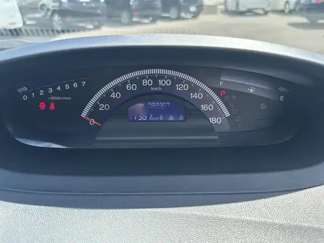 ホンダ フリード スパイク G ジャストセレクション 道北・旭川 2012(平24)年 8.3万km プレミアムホワイトパール (株)IDOMが運営する【じしゃロン旭川店】の自社ローン専用車両になります。こちらは現金またはオートローンご利用時の価格です。自社ローンご希望の方は別途その旨お申付け下さい/　/・社外ナビ(CD/ワンセグ)/・バックカメラ/・ETC/・ドライブレコーダー/・クルーズコントロール/・両側パワースライドドア/・フロントウィンドウデアイサー/・スマートキー2個/・取扱説明書