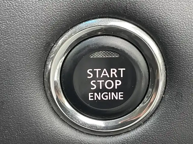 三菱 デリカＤ：５ G パワーパッケージ 道央・札幌 2020(令2)年 4.4万km ダイヤモンドブラックマイカ ・4WD/・衝突軽減ブレーキ/・両側パワースライドドア/・SD社外ナビ/CD&DVD&SD&BT&フルセグTV/・バックカメラ/・フリップダウンモニター/・パワーバックドア/・パワーシート(運転席のみ)/・助手席側オートロングステップ/・ウォークスルー/・ドライブレコーダー(前方のみ)/・横滑り防止装置/・ETC/・アイドリングストップ/・クルーズコントロール(追従走行あり)/・前席シートヒーター/・前席バニティミラー(両側ライト付)/・パドルシフト/・100V充電(後席のみ)/・前席AAC後席AC/・スペアキー1本/・スマートキー/・ドアバイザー/・オートライト/・オートマチックハイビーム/・レーンキープアシスト/・プッシュスタート/・パワーウィンドウ/・フォグランプ/・ウィンカーミラー